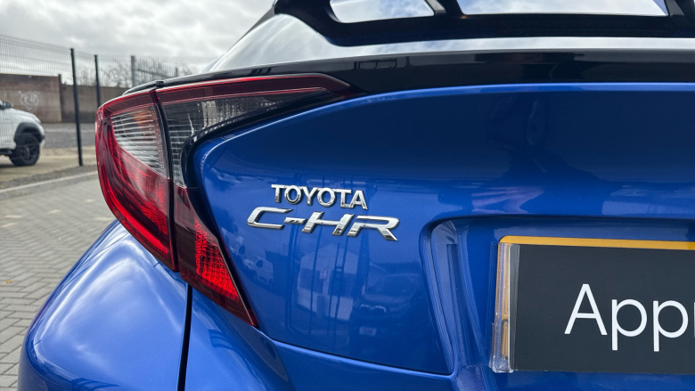 Toyota C-HR 1.8 Hybrid Design 5dr CVT Hybrid Hatchback